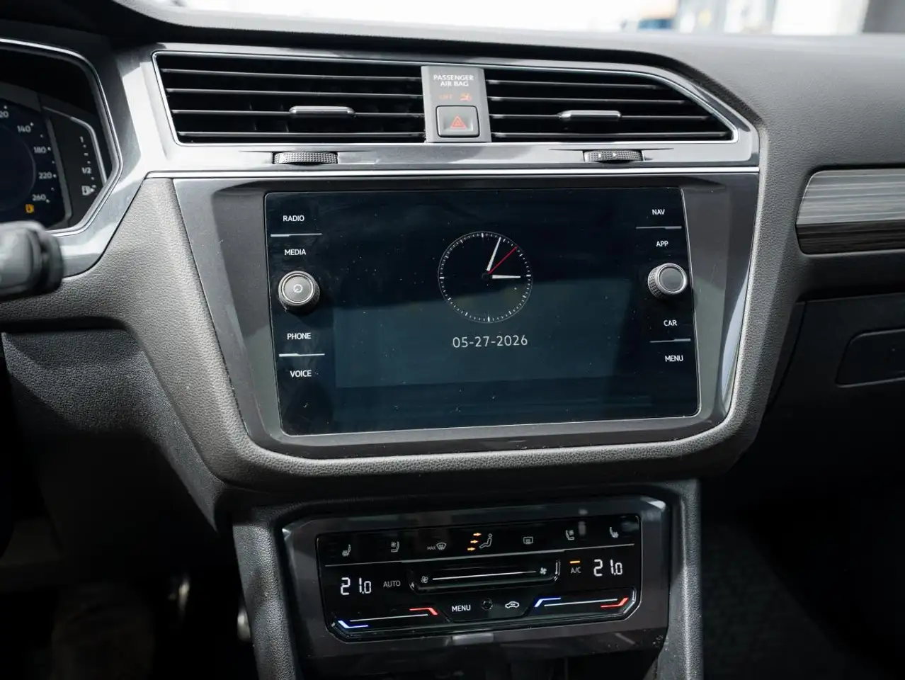 Volkswagen Tiguan снимка Volkswagen Tiguan