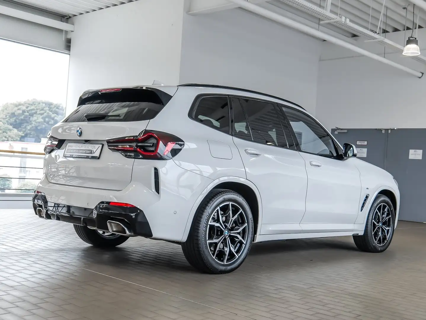 BMW X3 xDrive20d M-Sport Anhängk. Adapt.Fwk Harman/K. Weiß - 2