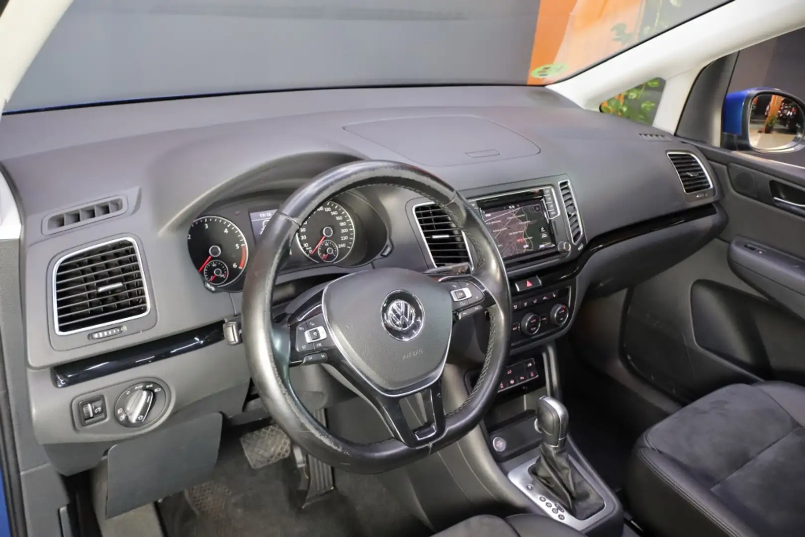 Volkswagen Sharan 2.0TDI Sport DSG 135kW Azul - 2