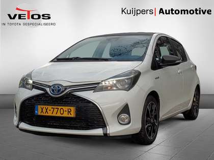 Toyota Yaris 1.5 Hybrid Dynamic | 12mnd Garantie! | Incl beurt