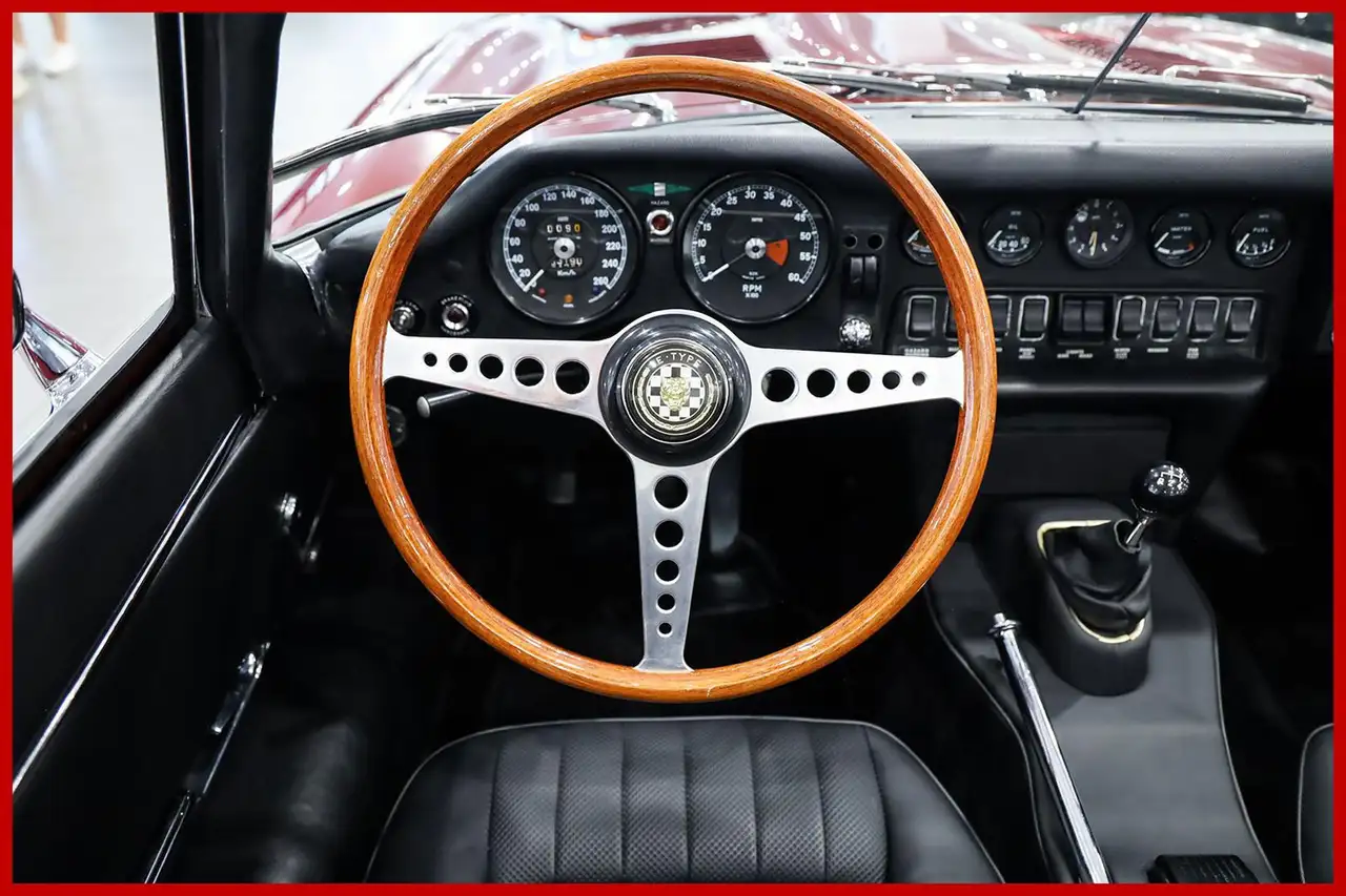 Jaguar E-Type 2 Serie 4.2 Cabrio, foto 11