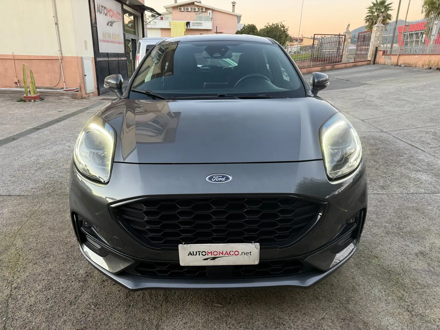 Ford Puma 1.0 EcoBoost Hybrid 125 CV S&S aut. ST-Line Gris - 2