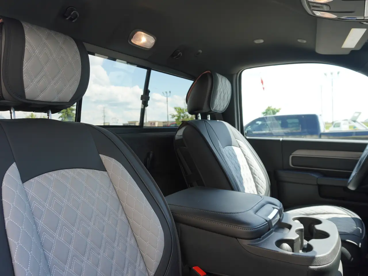 RAM 2500 photo RAM 2500