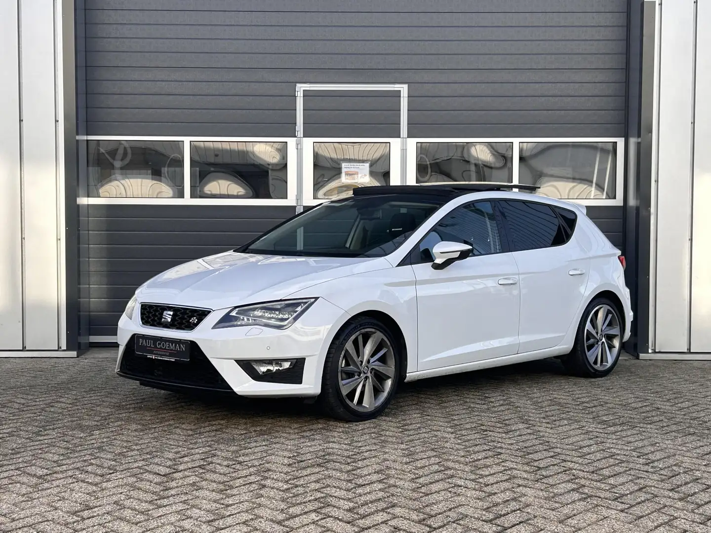 SEAT Leon 1.4 EcoTSI FR | Pano | Leer | Parkeer sensoren | S Wit - 2