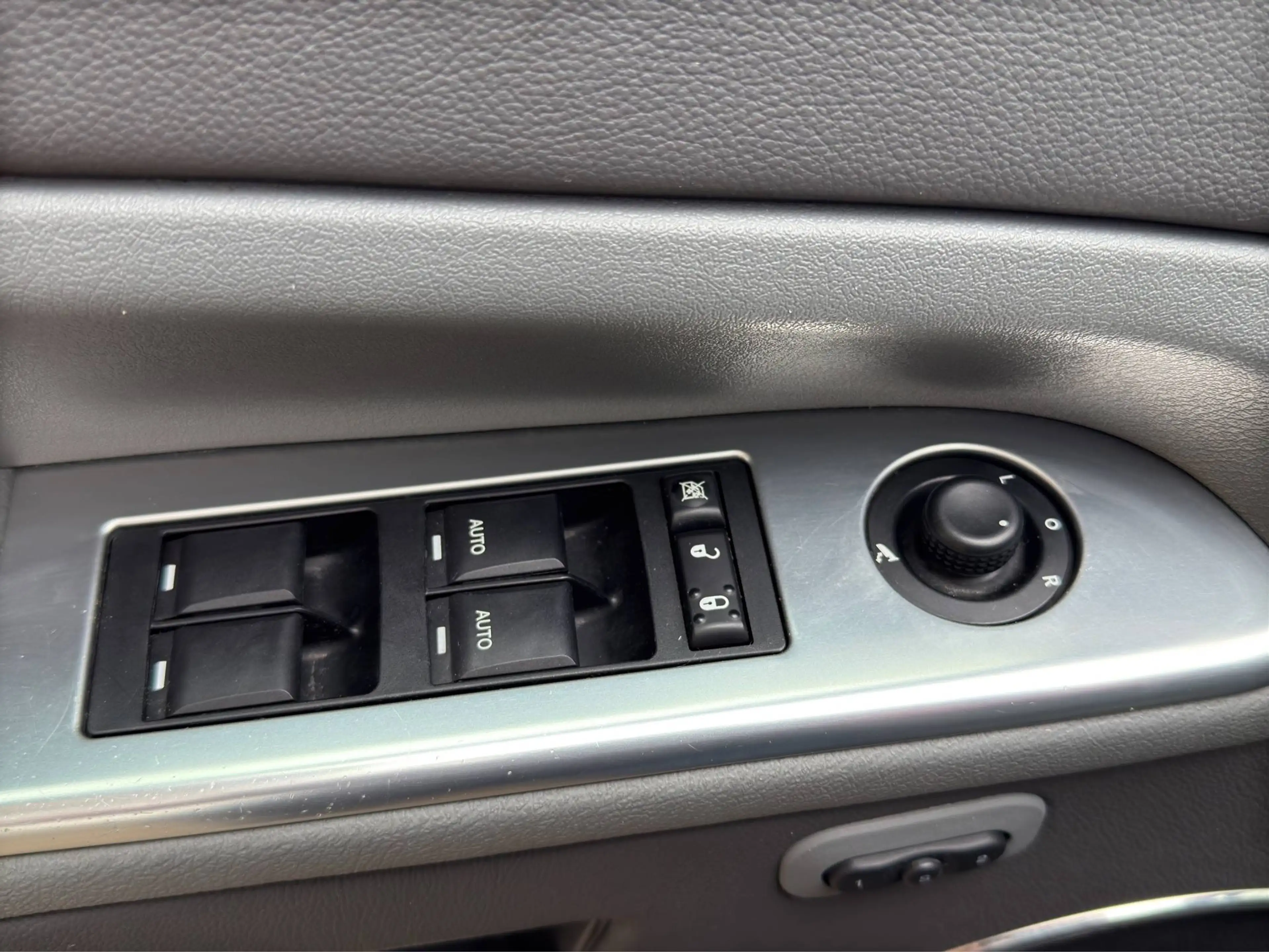 Jeep Grand Cherokee 3.0 CRD Limited — photo 11