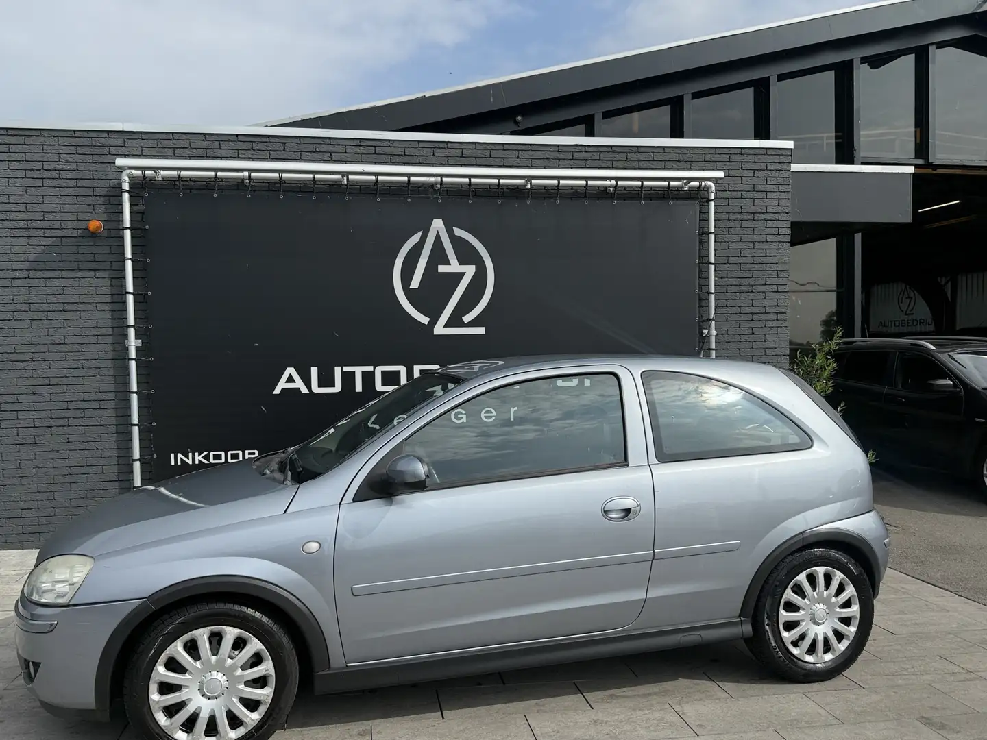 Opel Corsa 1.2-16V Essentia Airco*Grootscherm* Grijs - 1