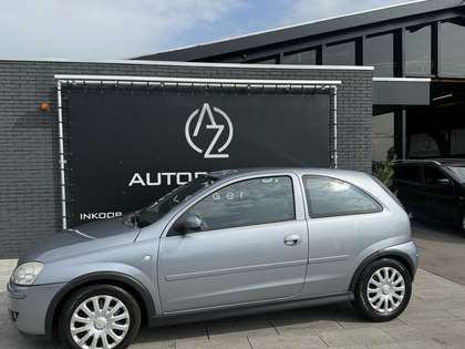 Opel Corsa 1.2-16V Essentia Airco*Grootscherm*