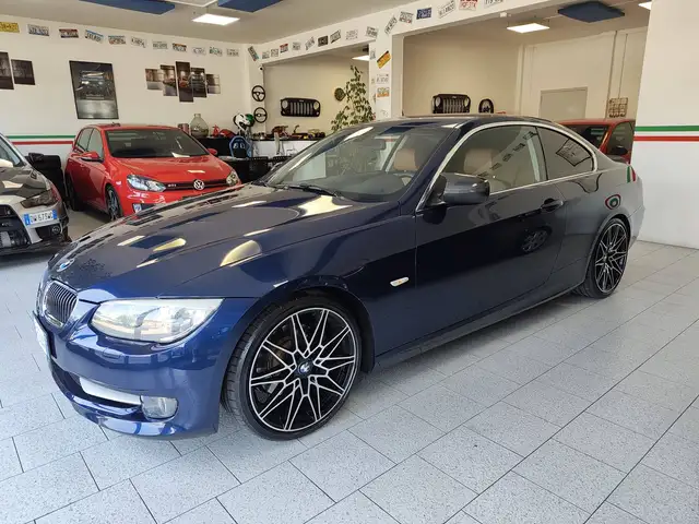 BMW 330 i Coupe