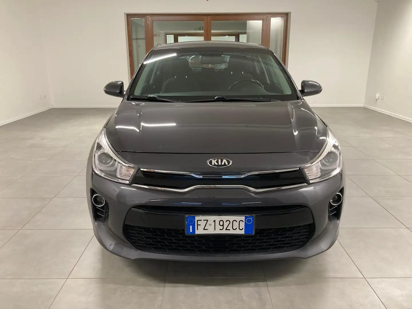 Kia Rio Rio IV 2017 1.2 mpi Evolution 84cv SOLO 64.900 KM. Grigio - 1