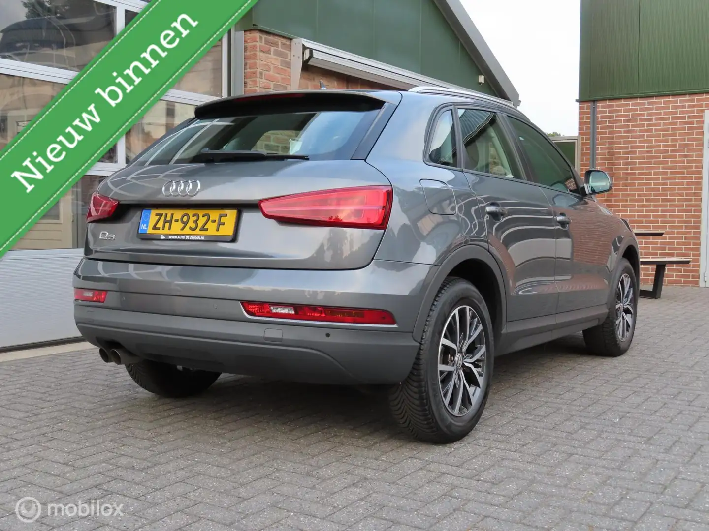 Audi Q3 1.4 TFSI CoD Design Pro Line/Pano/Stoelverw/PDC V- Grijs - 2