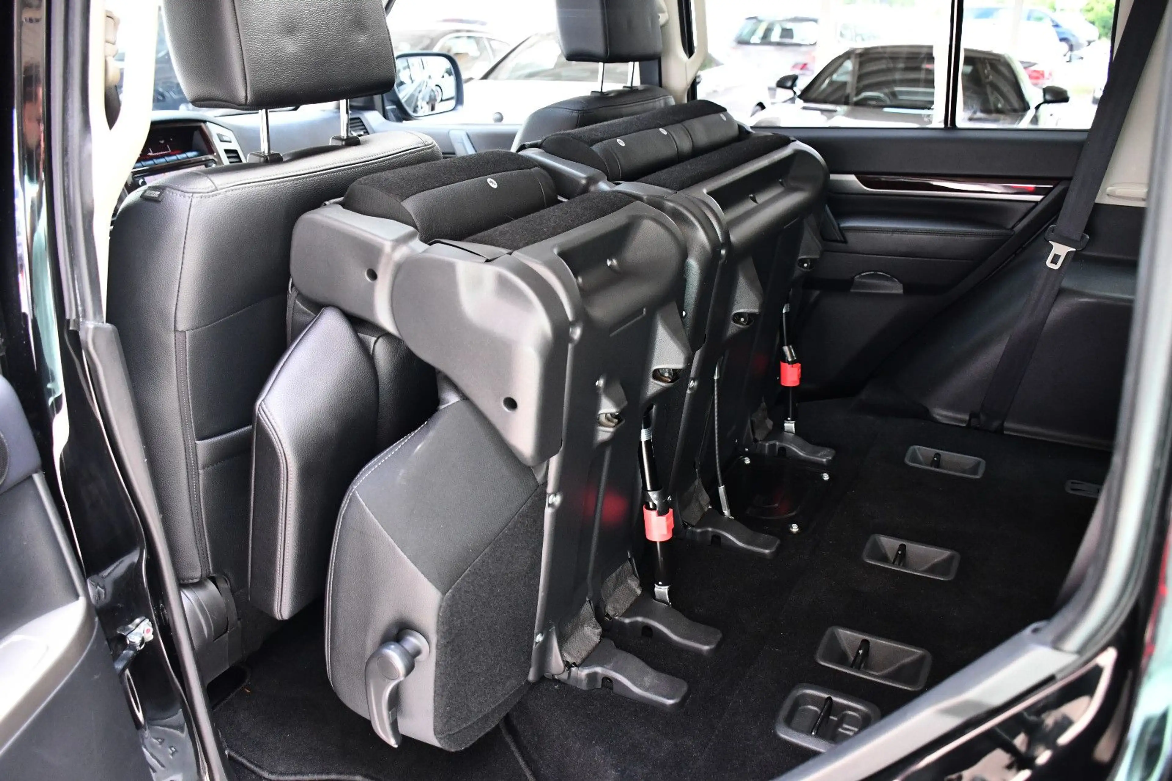 Mitsubishi Pajero 3.2 DI-D Top Navi Pano Kamera Ahk 1.Hand — photo 14
