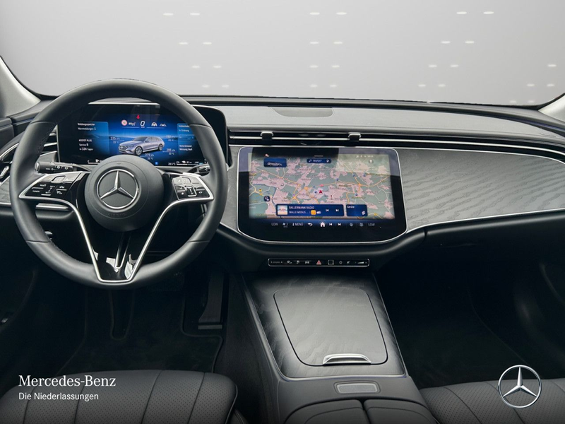 Mercedes-Benz E 300 e T Hybrid Edition Avantgarde Fahrass 360° — photo 13