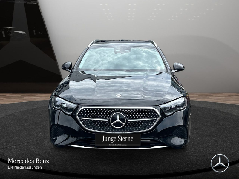 Mercedes-Benz E 300 e T Hybrid Edition Avantgarde Fahrass 360° — photo 3