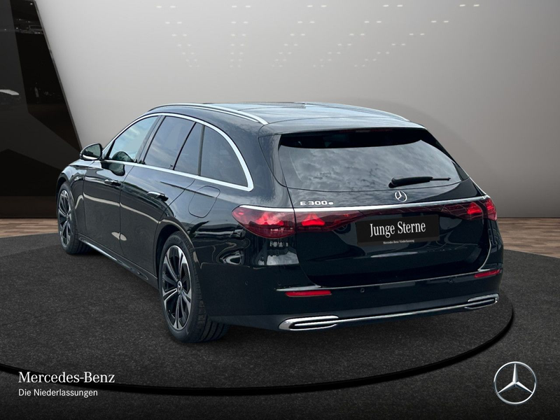 Mercedes-Benz E 300 e T Hybrid Edition Avantgarde Fahrass 360° — photo 10