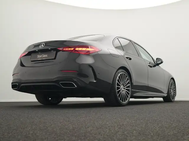 Mercedes-Benz C Class view 11