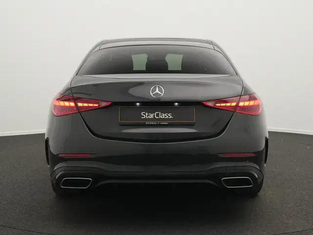 Mercedes-Benz C Class view 4