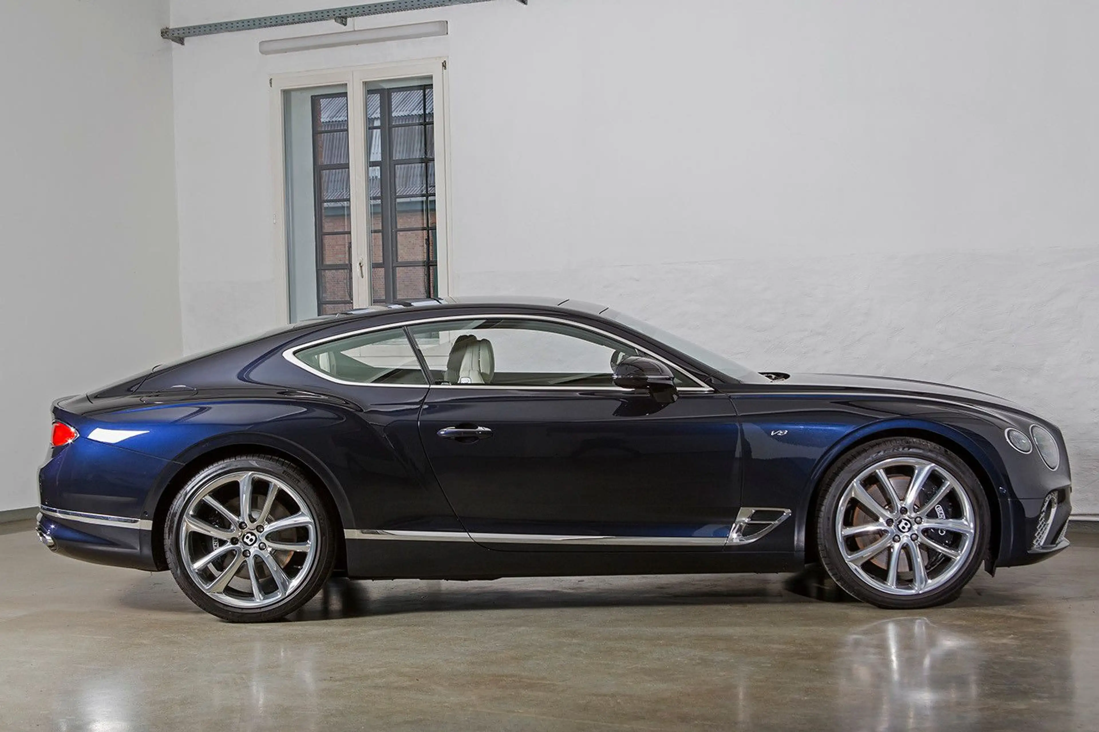 Bentley Continental GT V8, TOP MULLINER Ausstattung ! — photo 2