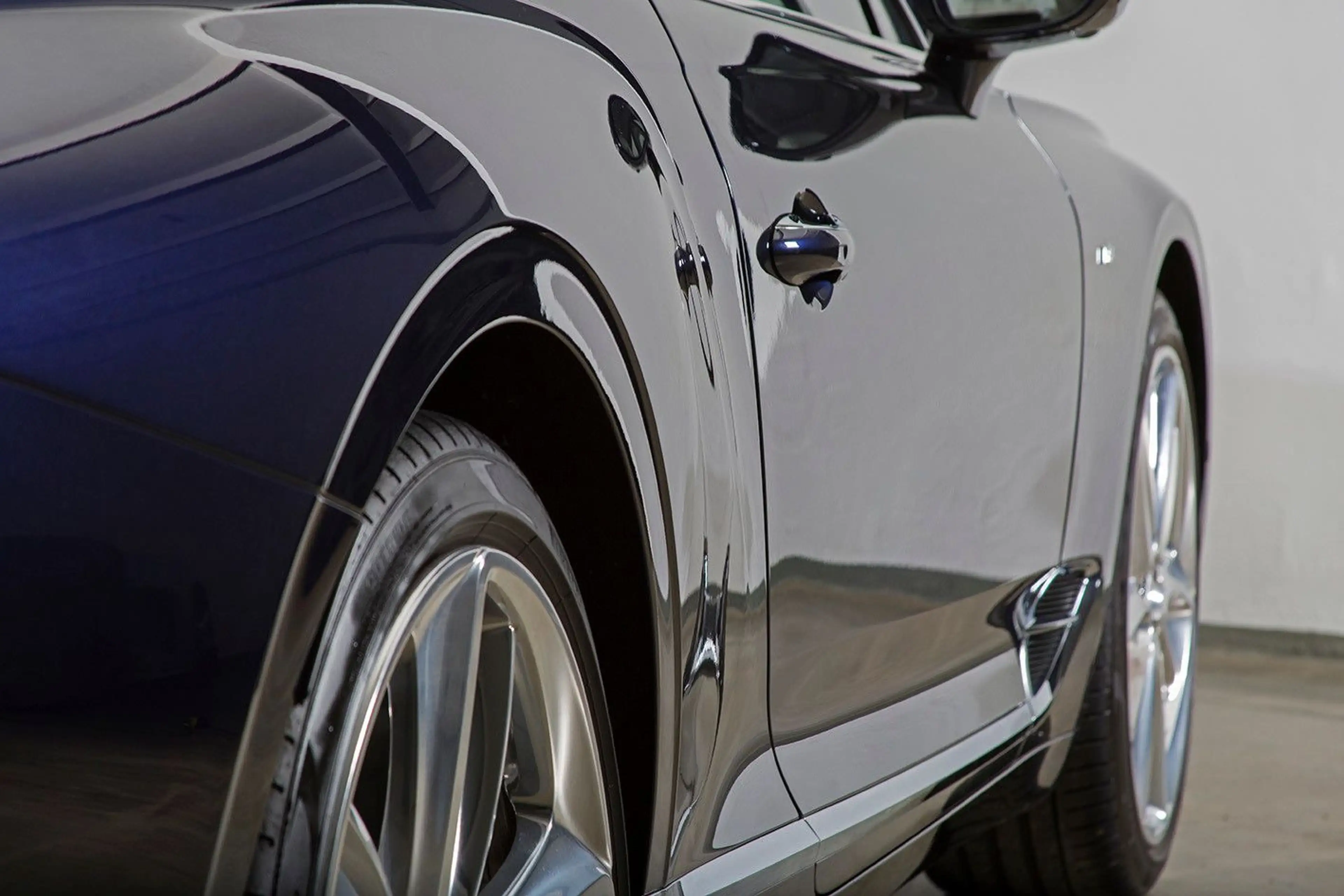 Bentley Continental GT V8, TOP MULLINER Ausstattung ! — photo 9