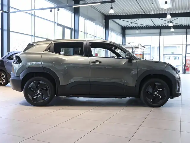 Toyota Urban Cruiser view 3
