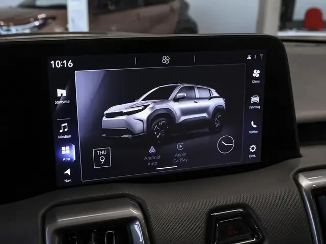 Toyota Urban Cruiser view 11