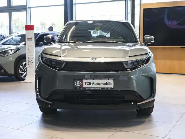 Toyota Urban Cruiser view 5