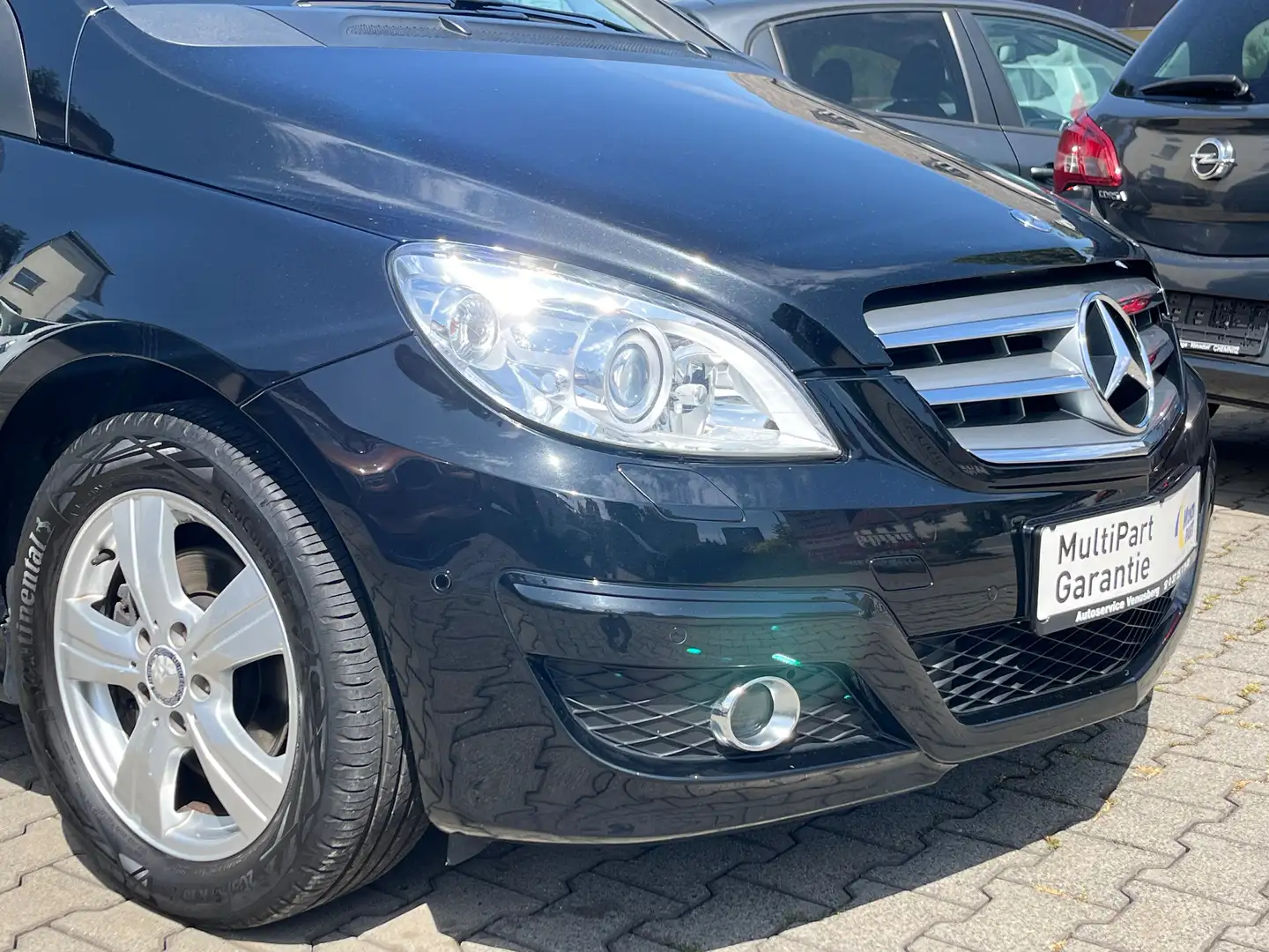 Mercedes-Benz B 200 B 200 / Automatik / Bi-Xenon / Tempomat / Noir - 2