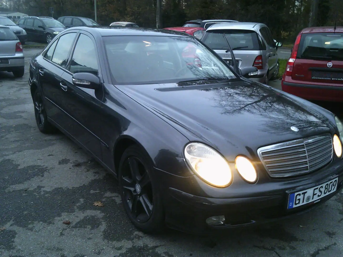 Mercedes-Benz E 270 E 270 CDI (211.016) Grau - 1