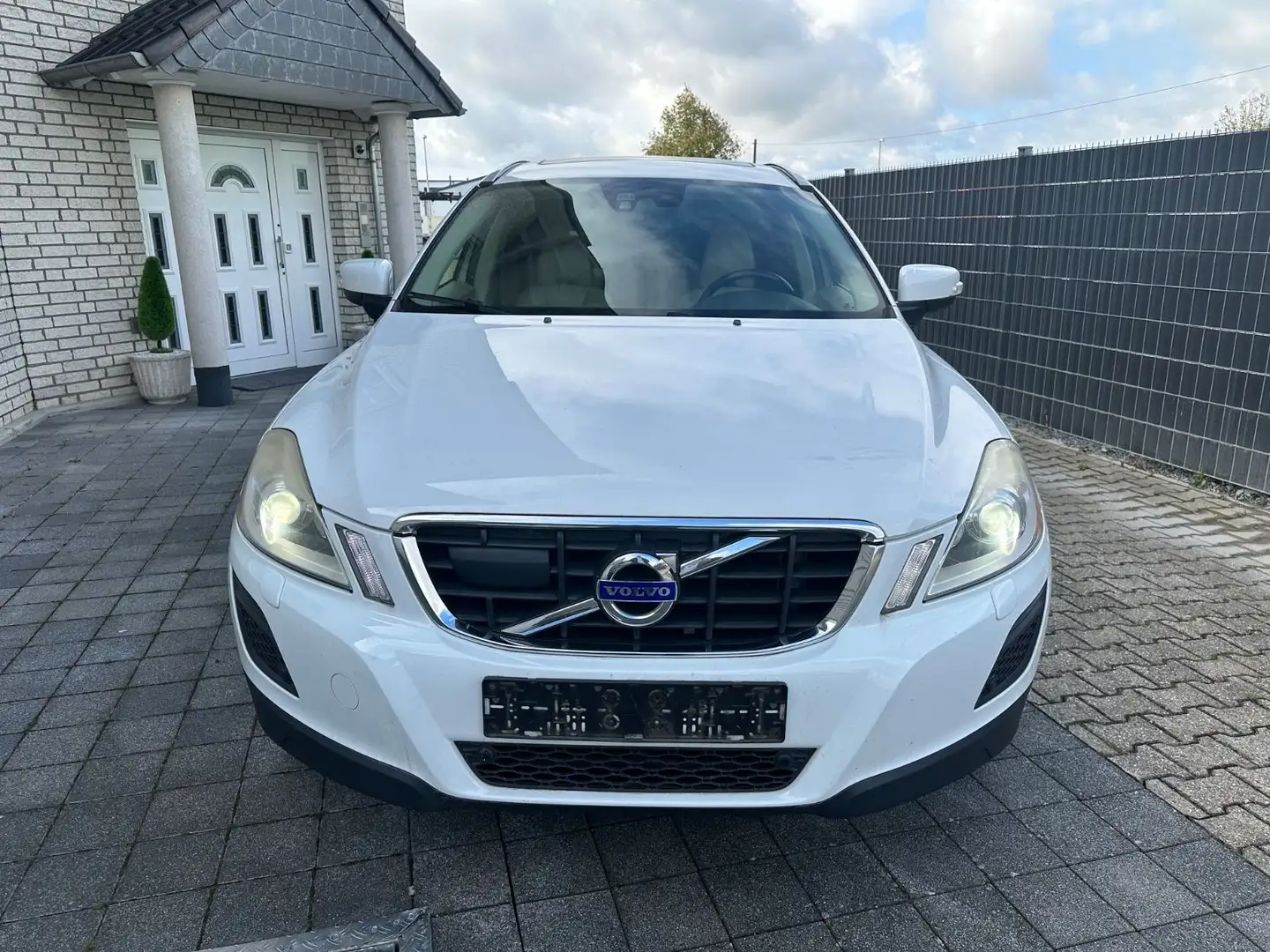 Volvo XC60 XC60 Summum AWD Weiß - 2