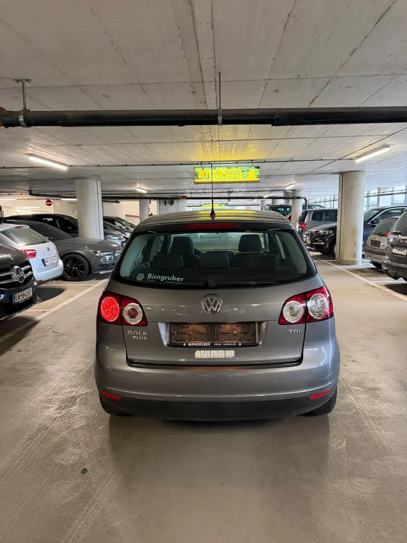 Volkswagen Golf Plus 1.9 TDI DSG Comfortline - 2