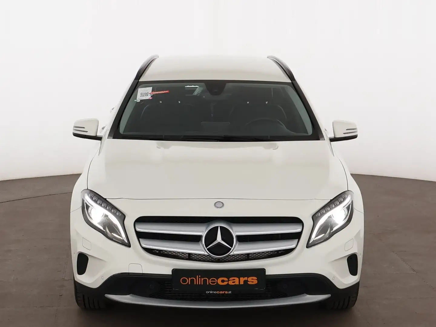 Mercedes-Benz GLA 200 d CDI 4Matic Style Aut XENON LEDER NAVI Weiß - 2