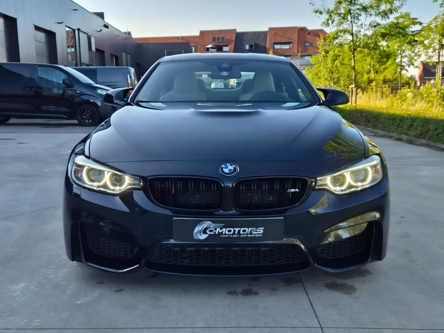 BMW M4 Coupé 3.0 DKG Noir - 2