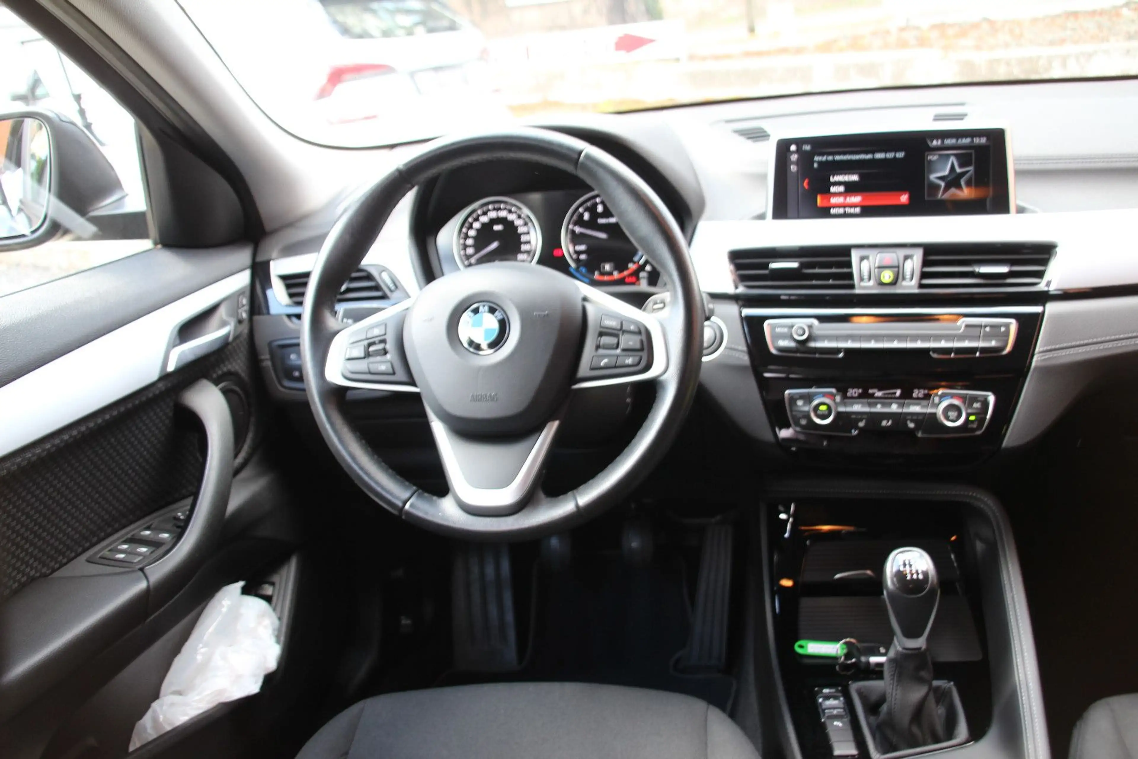 BMW X2 sDrive 18 i Advantage LED&Navi&Bluetooth — photo 14