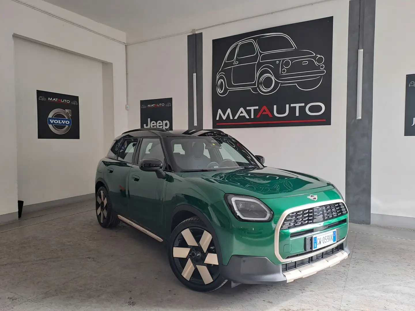 MINI Cooper D Countryman Mini D Favoured Countryman Verde - 1