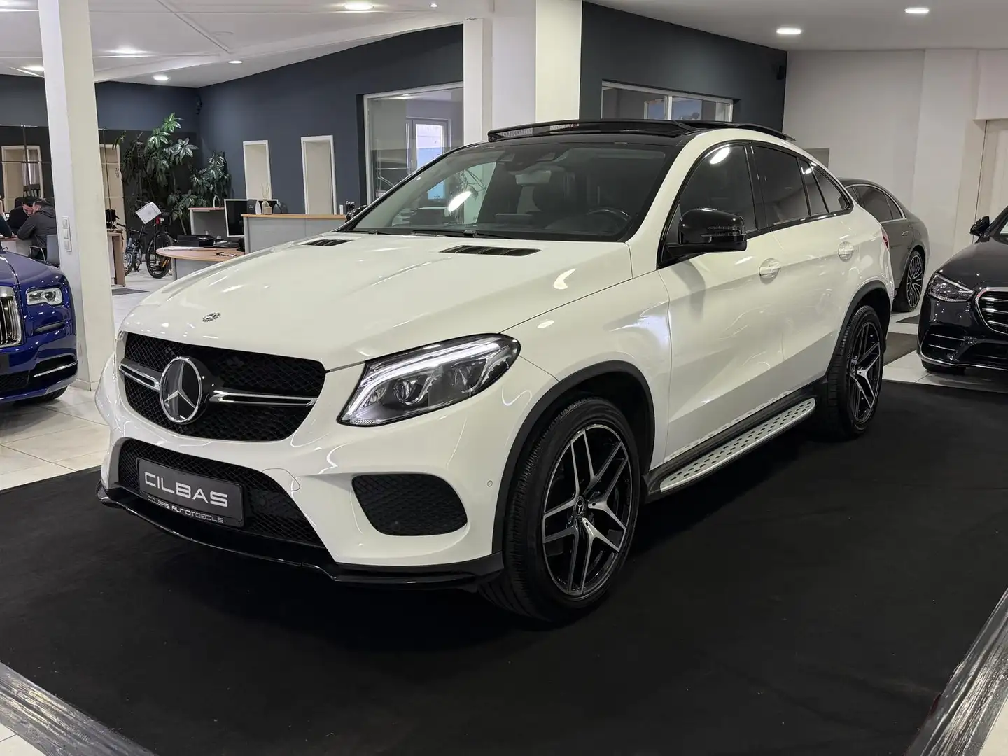 Mercedes-Benz GLE 350 d Coupe AMG-Line*PANO*KAM*SPUR*DIST*TOTW Weiß - 2