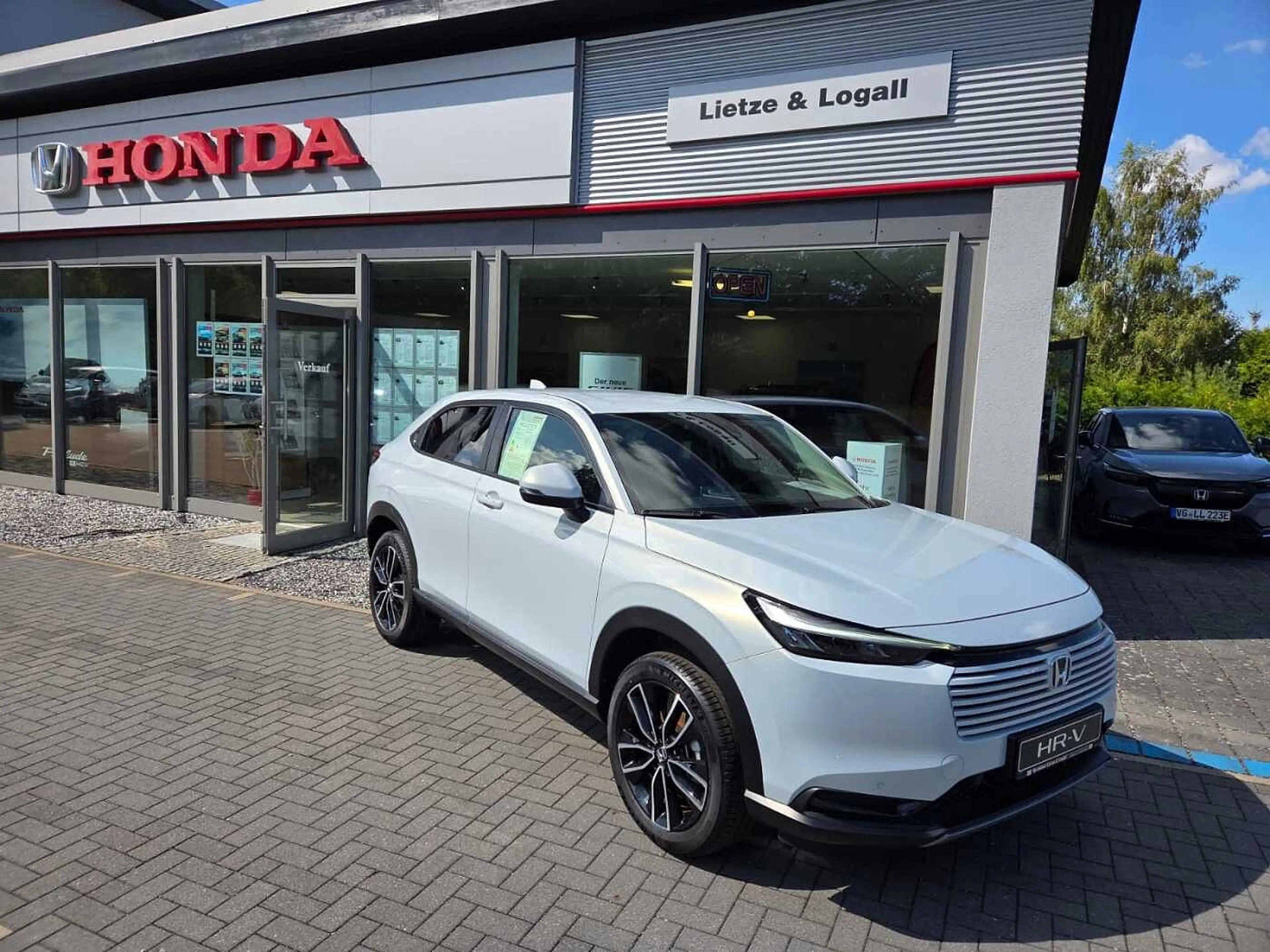 Honda HR-V Hybrid e:HEV 1.5 i-MMD Elegance — photo 2