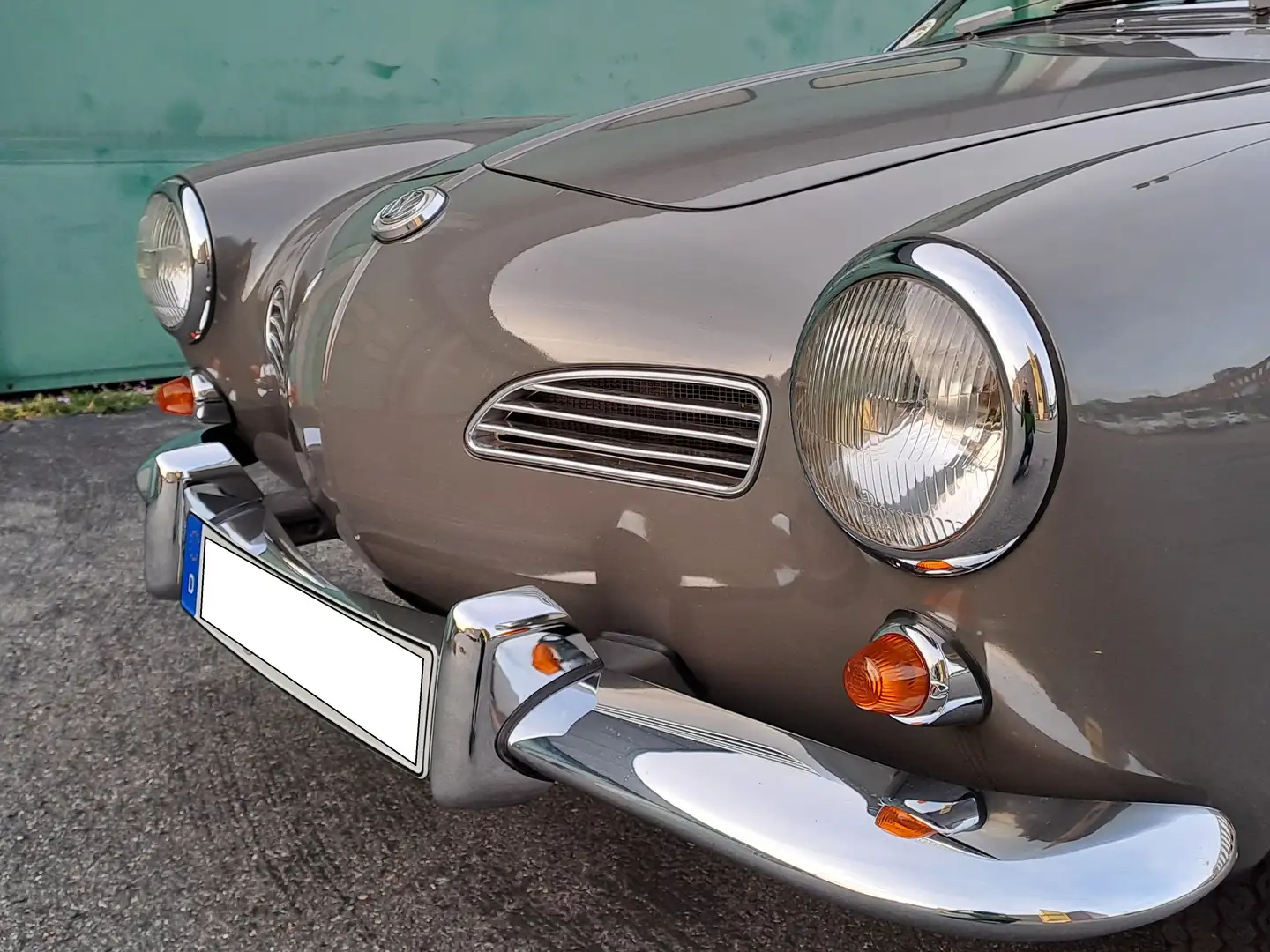 Volkswagen Karmann Ghia Grau - 2