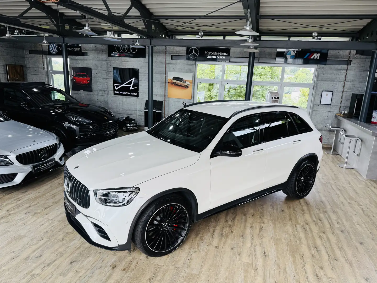 Mercedes-Benz GLC 63 AMG S AMG 4Matic*SCHALE*P.ABGAS*KAM* Weiß - 2