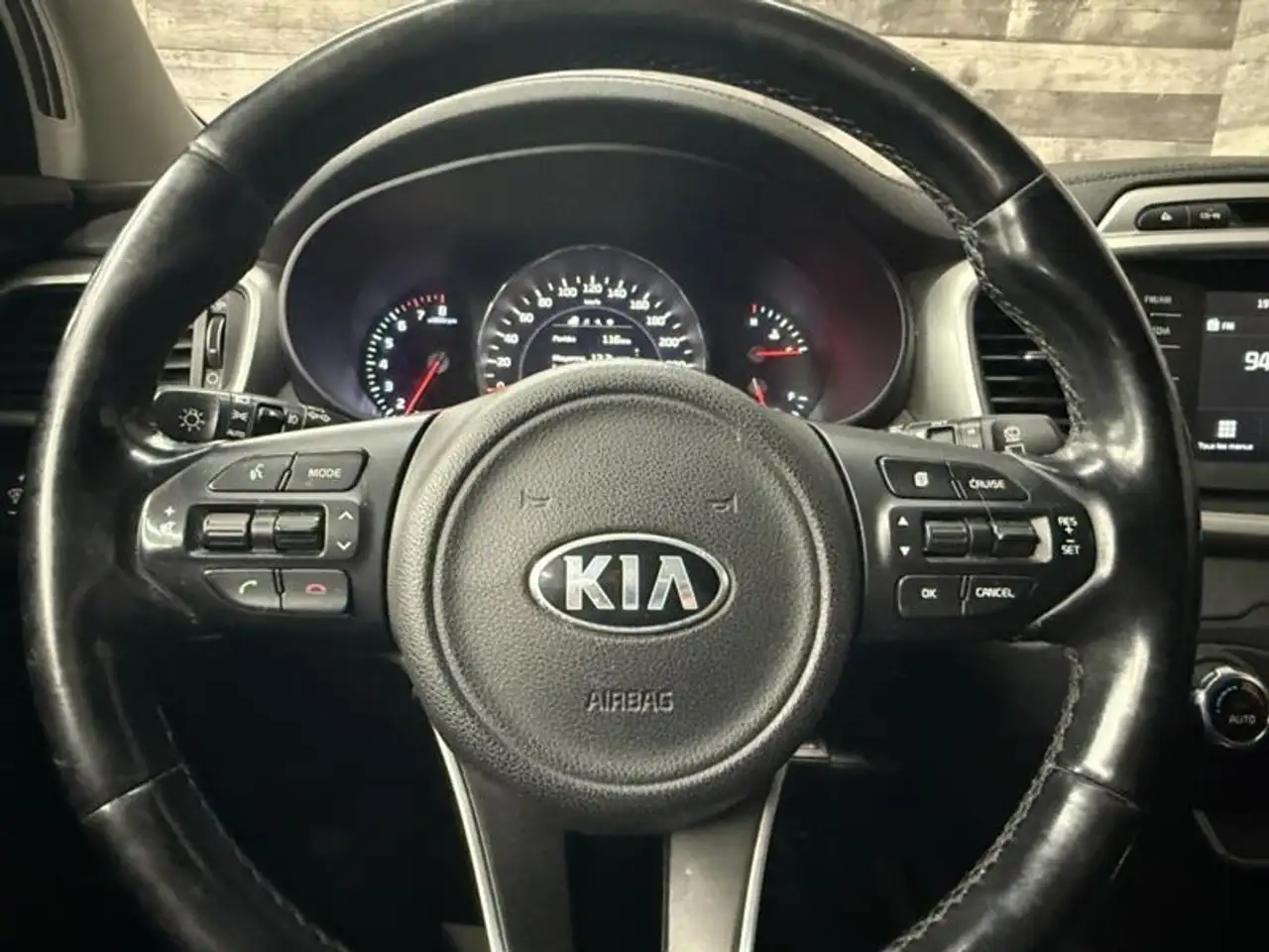 Kia Sorento снимка Kia Sorento