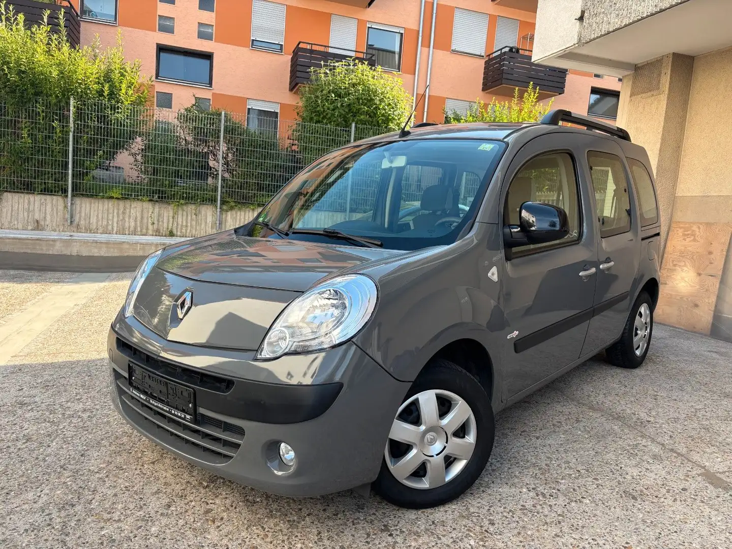 Renault Kangoo KANGOO TOMTOM EDITION|NAVI|KLIMA|S-HEFT| 1 HAND Grau - 2