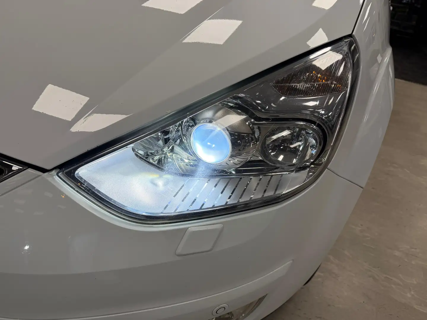 Ford Galaxy Galaxy 2.0 tdci Ghia dpf 7 posti Blanc - 2