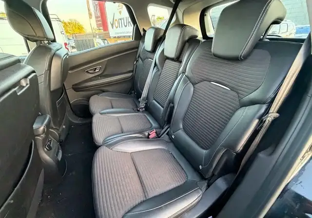 Renault Scenic view 10