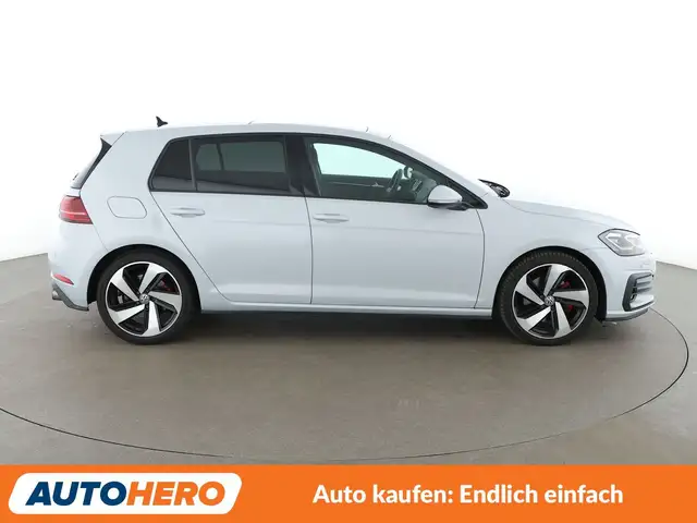 Volkswagen Golf view 7
