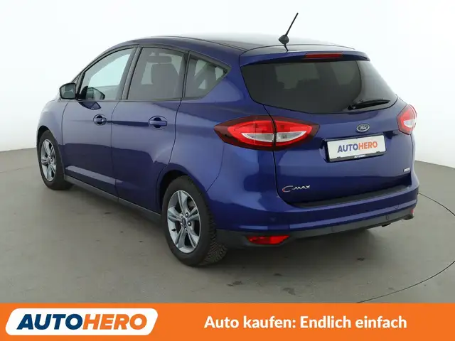 Ford C-Max view 4