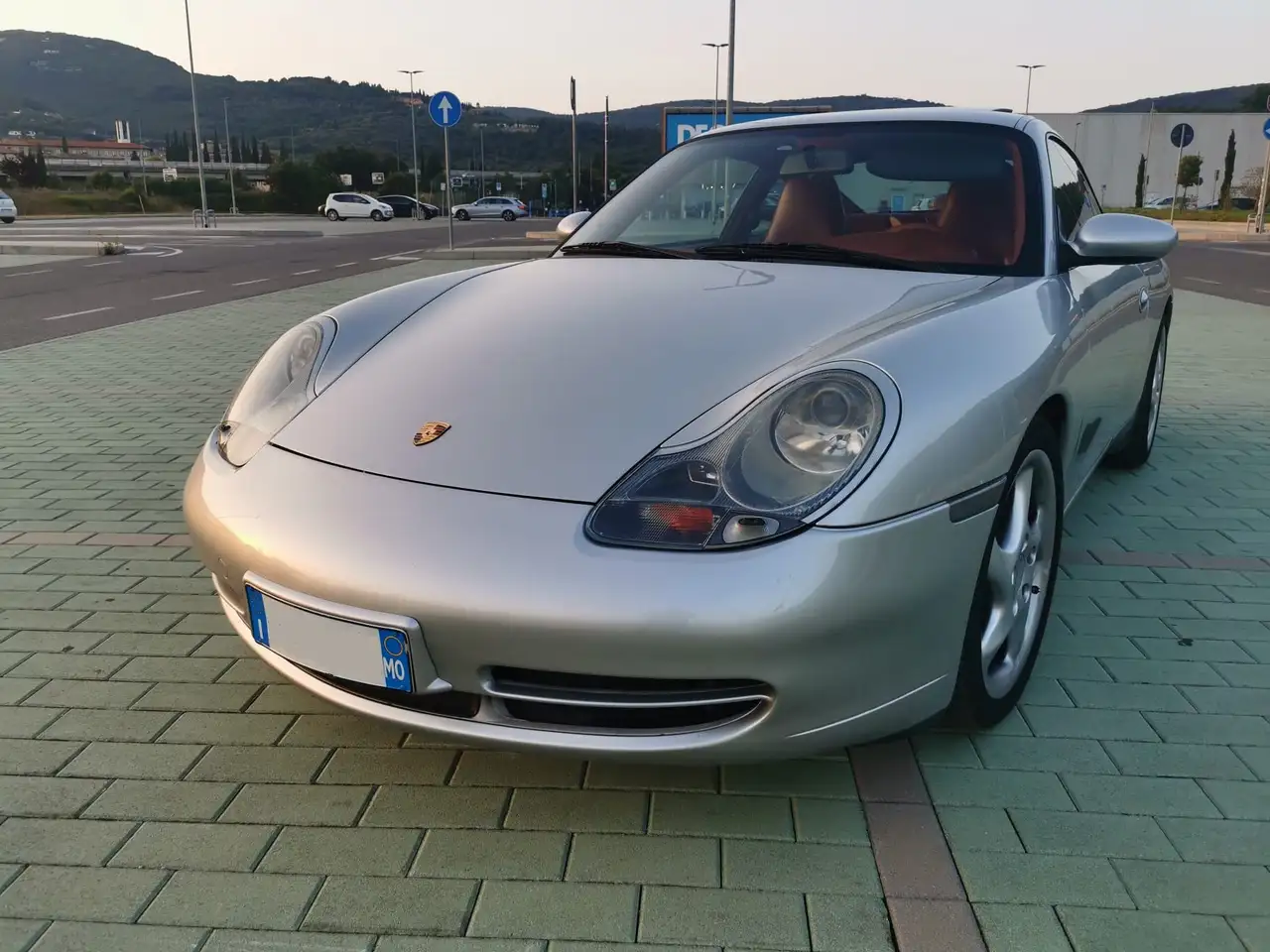 Porsche 911 996 Coupe 3.4 Carrera 4, foto 4