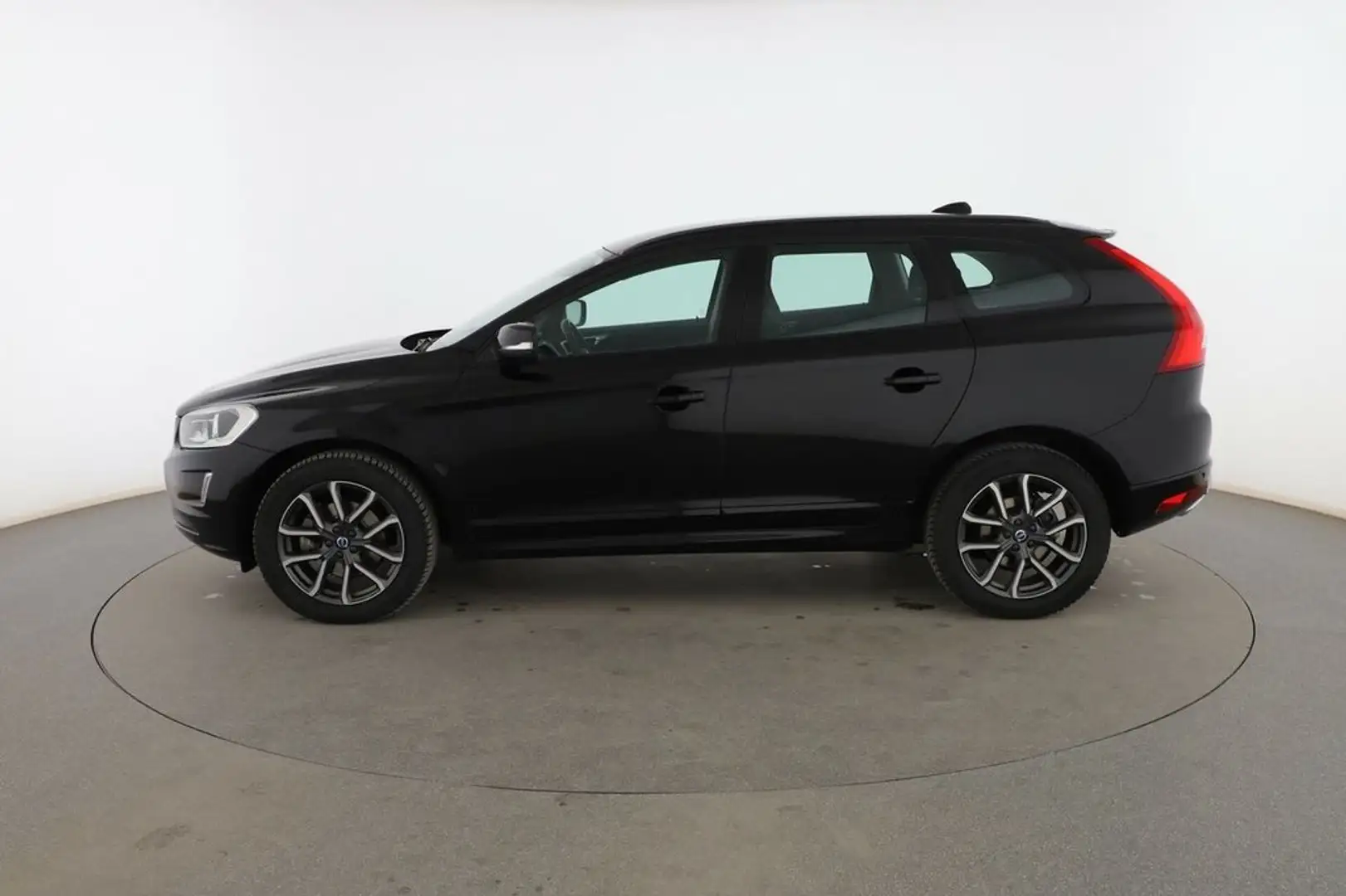 Volvo XC60 2.0 D3 Kinetic 2WD Negro - 2