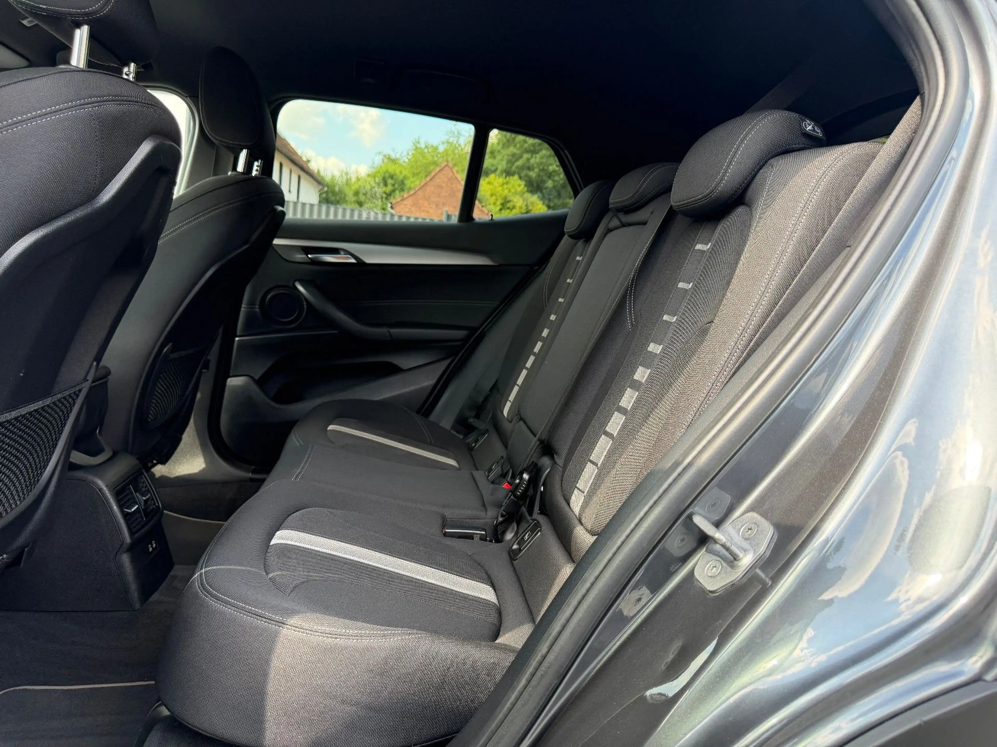 BMW X2 20 d xDrive AHK/LED/NAVI — photo 10