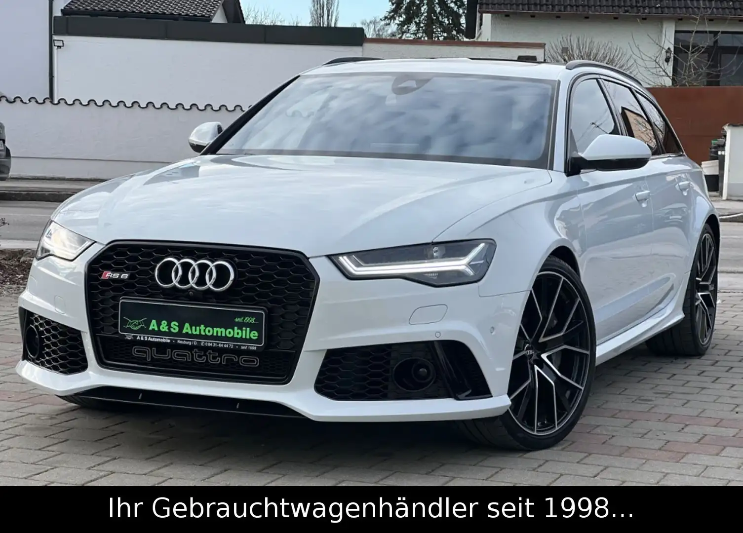 Audi RS6 4.0 TFSI qu. performance *DYNAMIK/EXCLUSIV* Bílá - 1