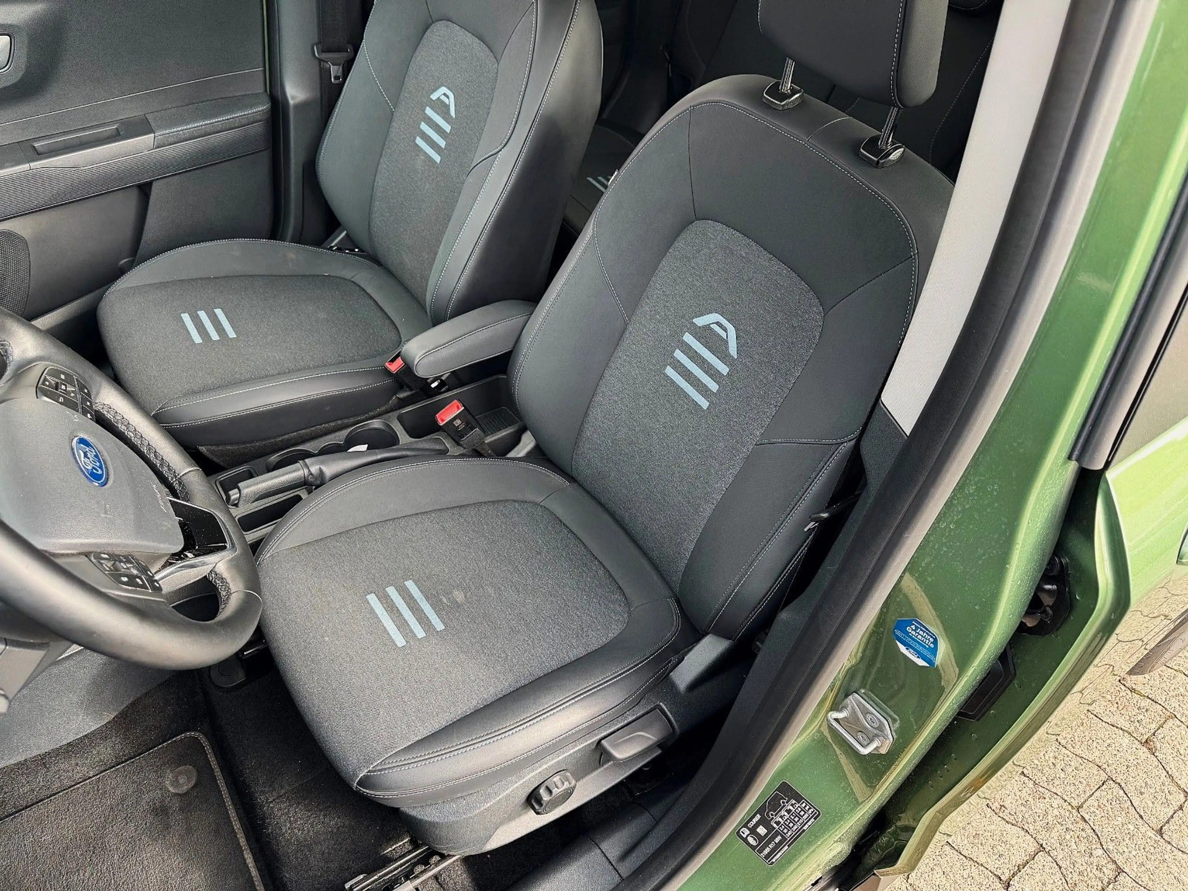 Ford Tourneo Courier ACTIVE Automatik (mit AHK) — photo 11