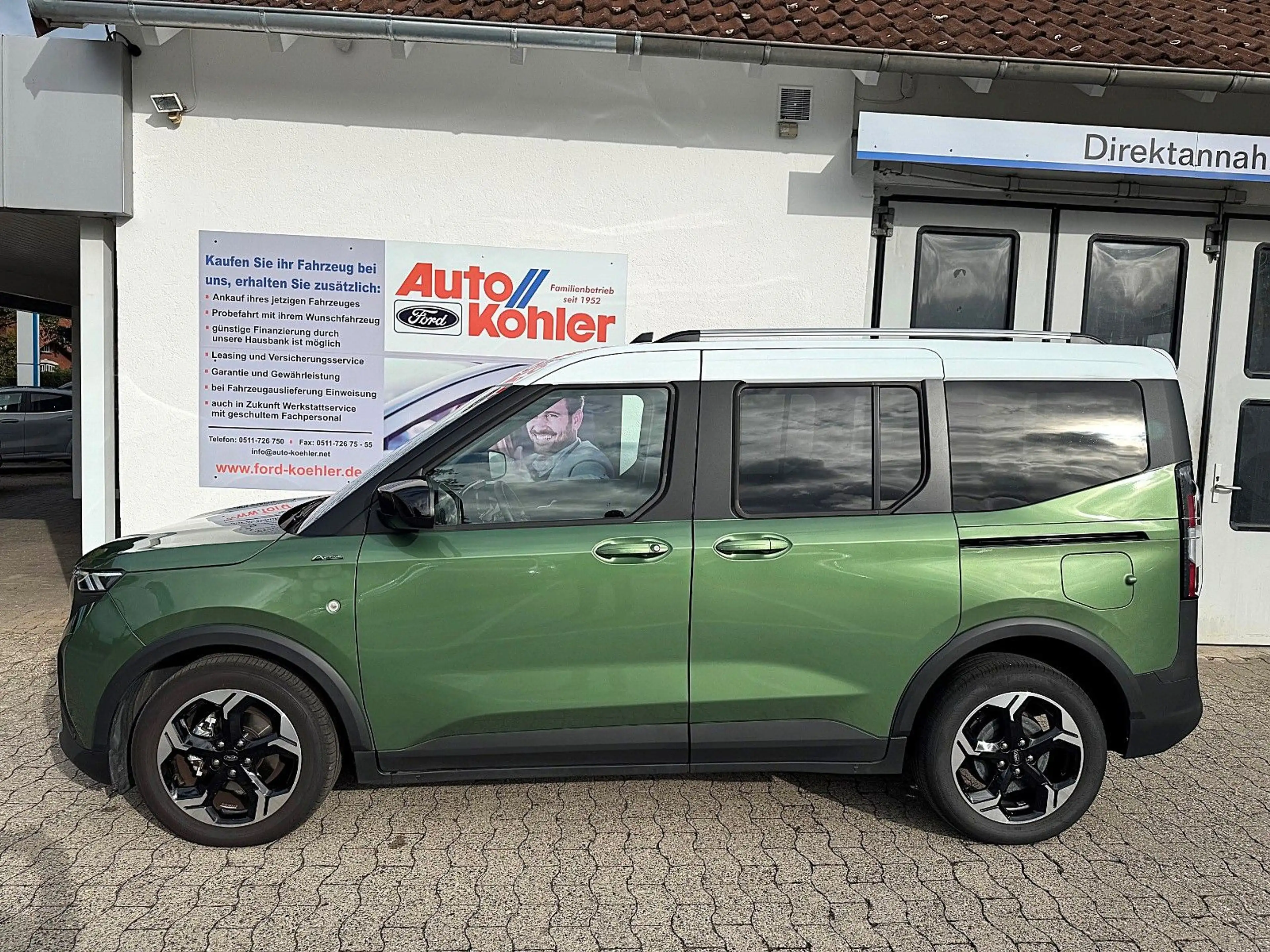 Ford Tourneo Courier ACTIVE Automatik (mit AHK) — photo 2