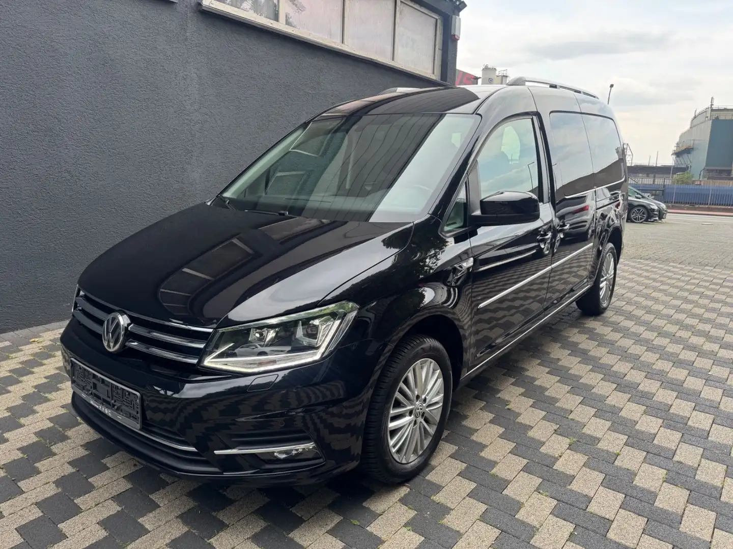 Volkswagen Caddy PKW Maxi Highline BMT Schwarz - 1